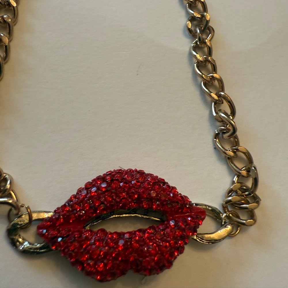 Red Lip Pendant Necklace
